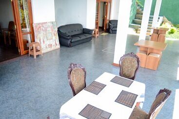 Hotel Kandy Tourmaline Lankavilla