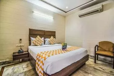 Hotel Fabexpress Satya Inn