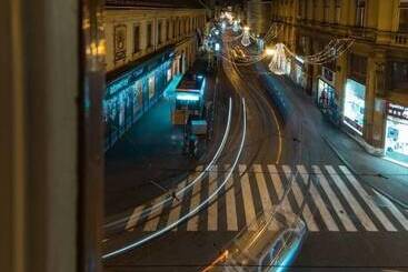 Pensão Dezman Luxury Center