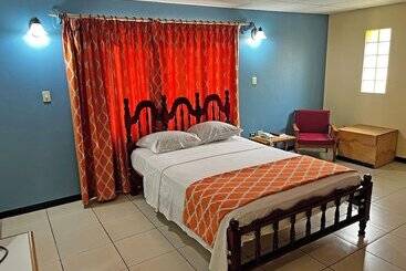 هتل Sundeck Suites