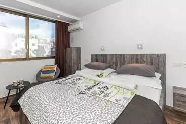 Pansiyon Apinelo Tower Rooms
