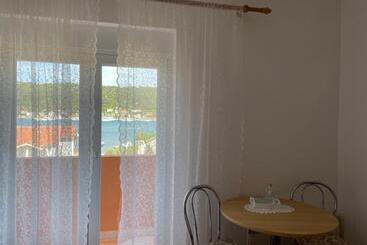 ペンション Guesthouse Tariba