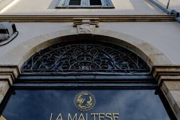 هتل Limassol Old Town Mansion