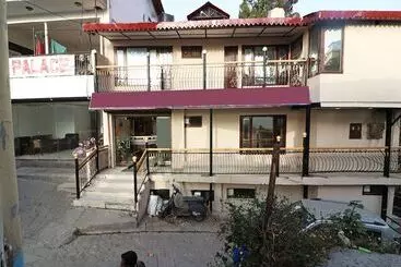 Pension Krishiv Residency By Oyo Rooms
