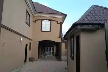 Dabotov Hotel And Suites