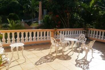 דירות לתיירים Mountain Top Villa