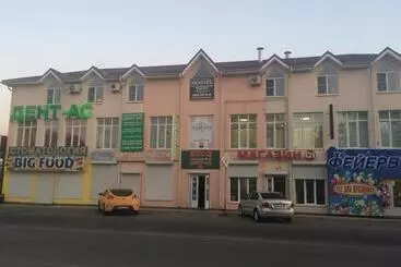 Hostel Well