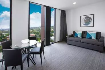 Hotel Essence Suites Taringa