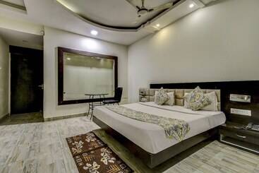Fabhotel Csfc Near Bhopal Railway Station