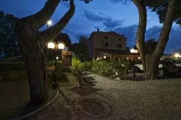 Hotel La Pineta Dei Liberti