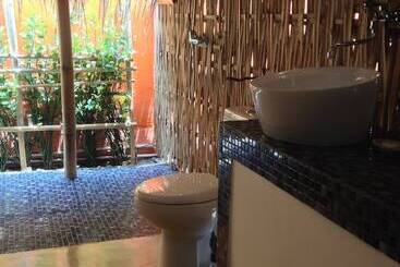 Gili Shack 58 Bed & Breakfast