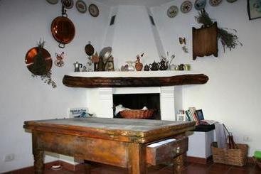 膳宿费 Le Caillou