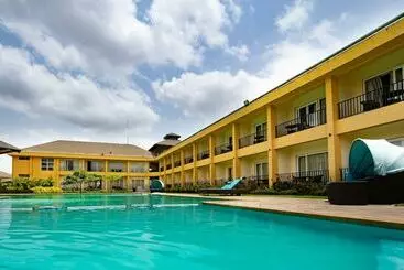 Tropical Retreat Luxury Resort And Spa