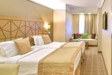 فندق Ramada By Wyndham İstanbul Taksim