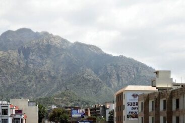 Hotell Treebo Bali Palace Vaishno Devi 