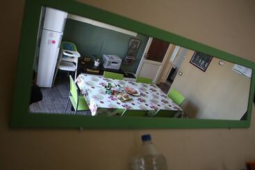 تختخواب و صبحانه Le 3 B