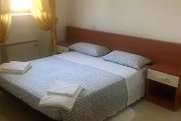 Kır Evi Colle Sul Lago