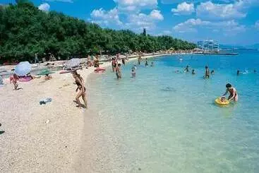 ツーリストアパートメント Maretsol Vacation House