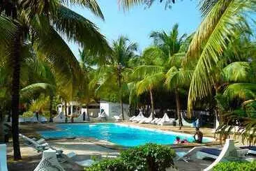پانسیون Awalé Plage   Village Vacances