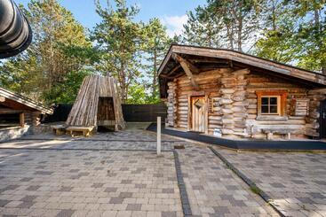 בית מלון כפרי Danhostel Nørresundby Skansen