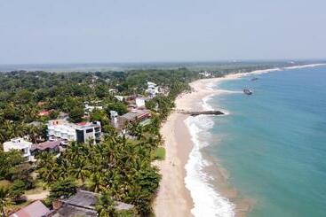 پانسیون Sunray Beach House