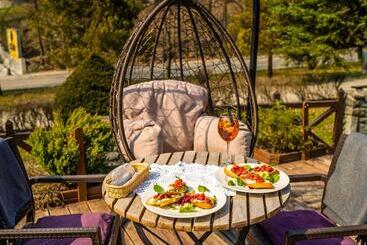 ویلا Willa Pokusa