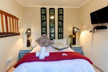 Alberg Strand Guesthouse