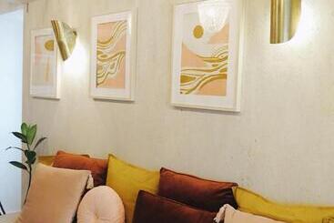 Пансион WOT Ericeira Lodge