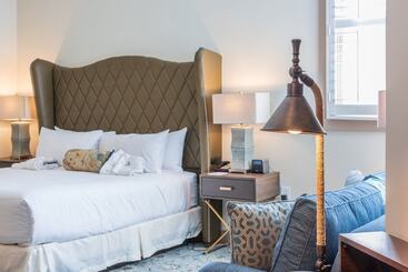 فندق Andrew Pinckney Inn