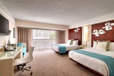 Atrium Hotel Orange County