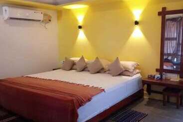 فندق Mariposa Beach Grove