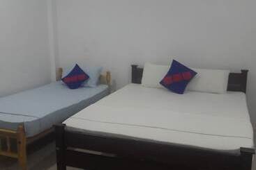 住宿加早餐  Araliya White House