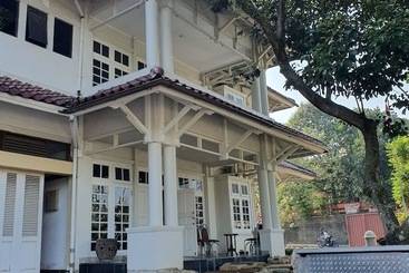 Bed and Breakfast La Rengganis