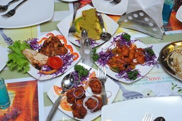 فندق Castle International Premium