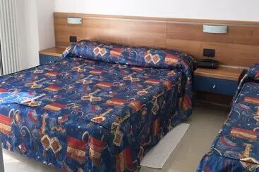 Hotel Athena