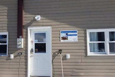 ペンション Preferred Rooms By Crestview Guest House