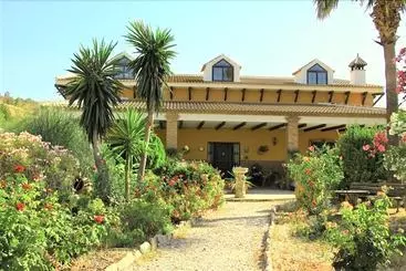 Spanish Hideaway Casa Magel B&b