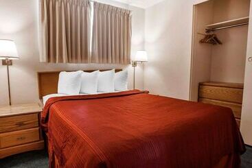 فندق Quality Inn & Suites Bremerton Near Naval Shipyard