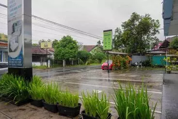 Pensión Reddoorz Near Rsud Margono Purwokerto 3