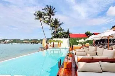 هتل آپارتمان Chi  The Residence