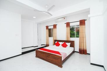Shan Hotel By Oyo Rooms