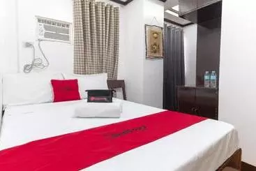 Hotelli Reddoorz At Minas Place 1 Tacloban