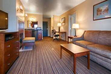 هتل Best Western Capital City Inn