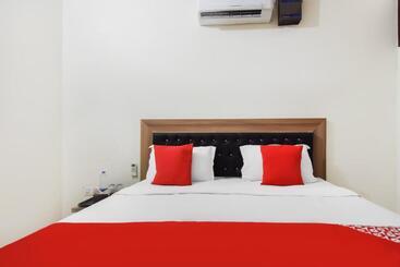 Collection O Hotel Amigo