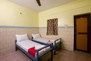 Hotell Spot On 45777 Triplicane High Rd