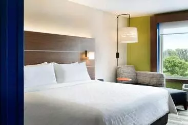 ホテル Holiday Inn Express & Suites   Warsaw   E Center, An Ihg