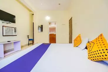 Hôtel Spot On 45291 Bharat Lodge