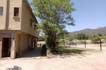 Pensão Hostal Los Faroles Chicoana