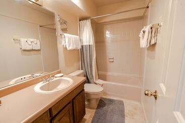 Отель The Blue Church Lodge