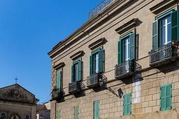 تختخواب و صبحانه Boutique  Lodge & Suites